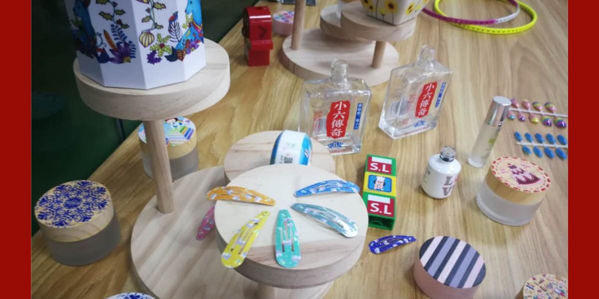 普通噴繪布與黑底噴繪布的區(qū)別_uv噴繪機(jī)和普通噴繪機(jī)的區(qū)別_uv噴繪機(jī)能uv刀刮布嗎