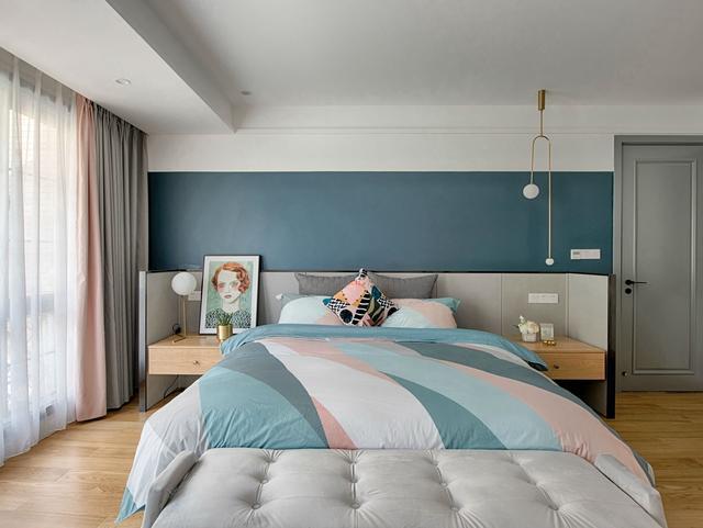 電視背景墻最佳顏色_海信電視最佳顏色調(diào)試_墻到墻3米2電視買(mǎi)多大的電視