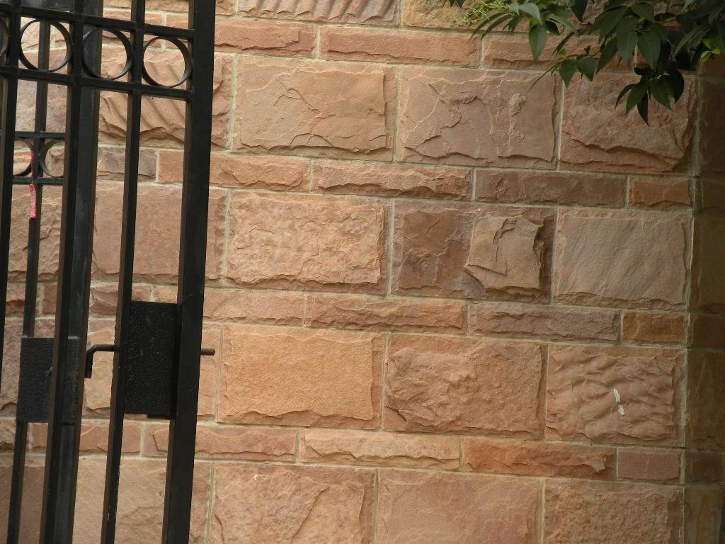 別墅外墻磚廠家現(xiàn)貨供應綠石英文化石圖片效果圖