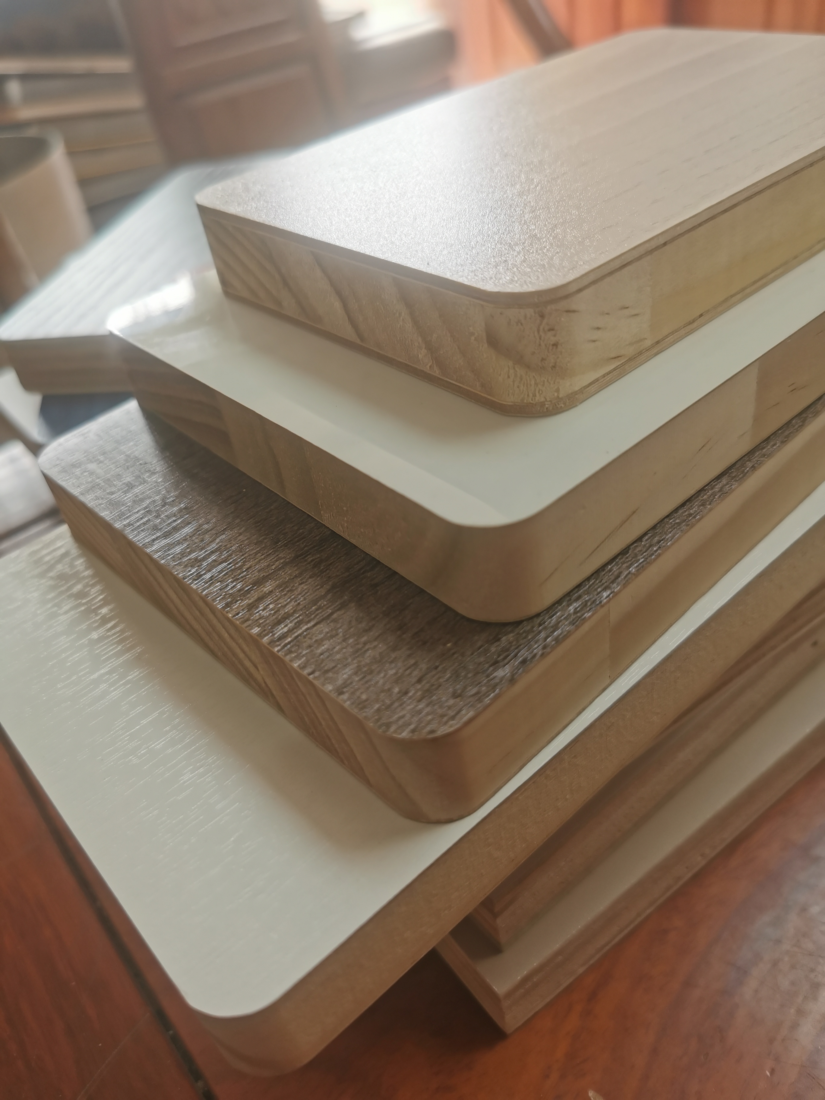 二級(jí)鋼好還是三級(jí)鋼好_晶鋼門和亞克力哪個(gè)好_晶鋼門和亞克力哪個(gè)好