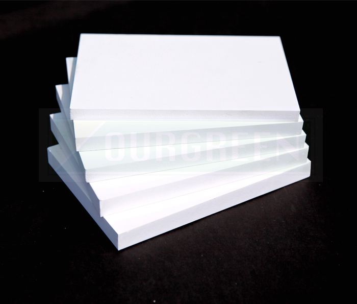 雪弗板和KT板的區(qū)別？