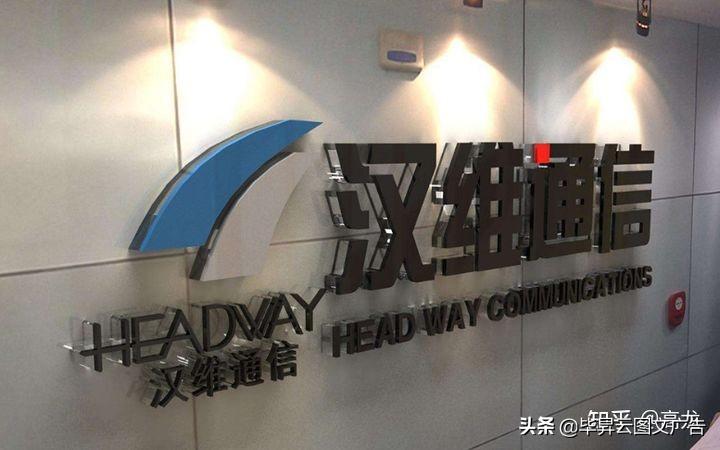 高檔水晶臺(tái)燈_比水晶字高檔的字_高檔水晶獎(jiǎng)杯定制