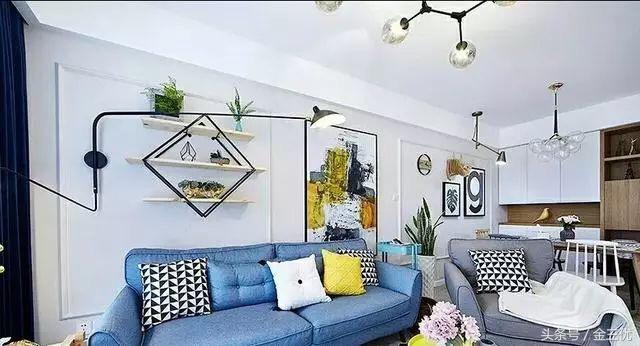 沙發(fā)背景墻不知道怎么裝修？25款不同風格布局，總有一款你喜歡的