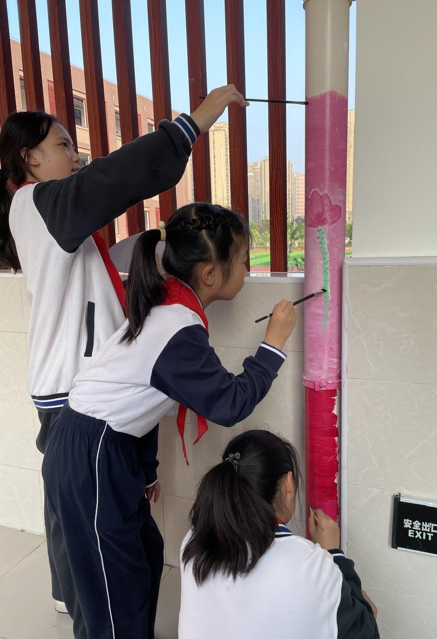 教室外墻布置文化創(chuàng)意_兒童動(dòng)物創(chuàng)意畫范畫_外墻創(chuàng)意畫