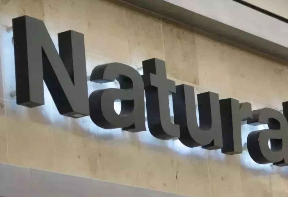 亞克力發(fā)光字體_亞克力吸塑板中間字如何拼接_亞克力板字體圖片