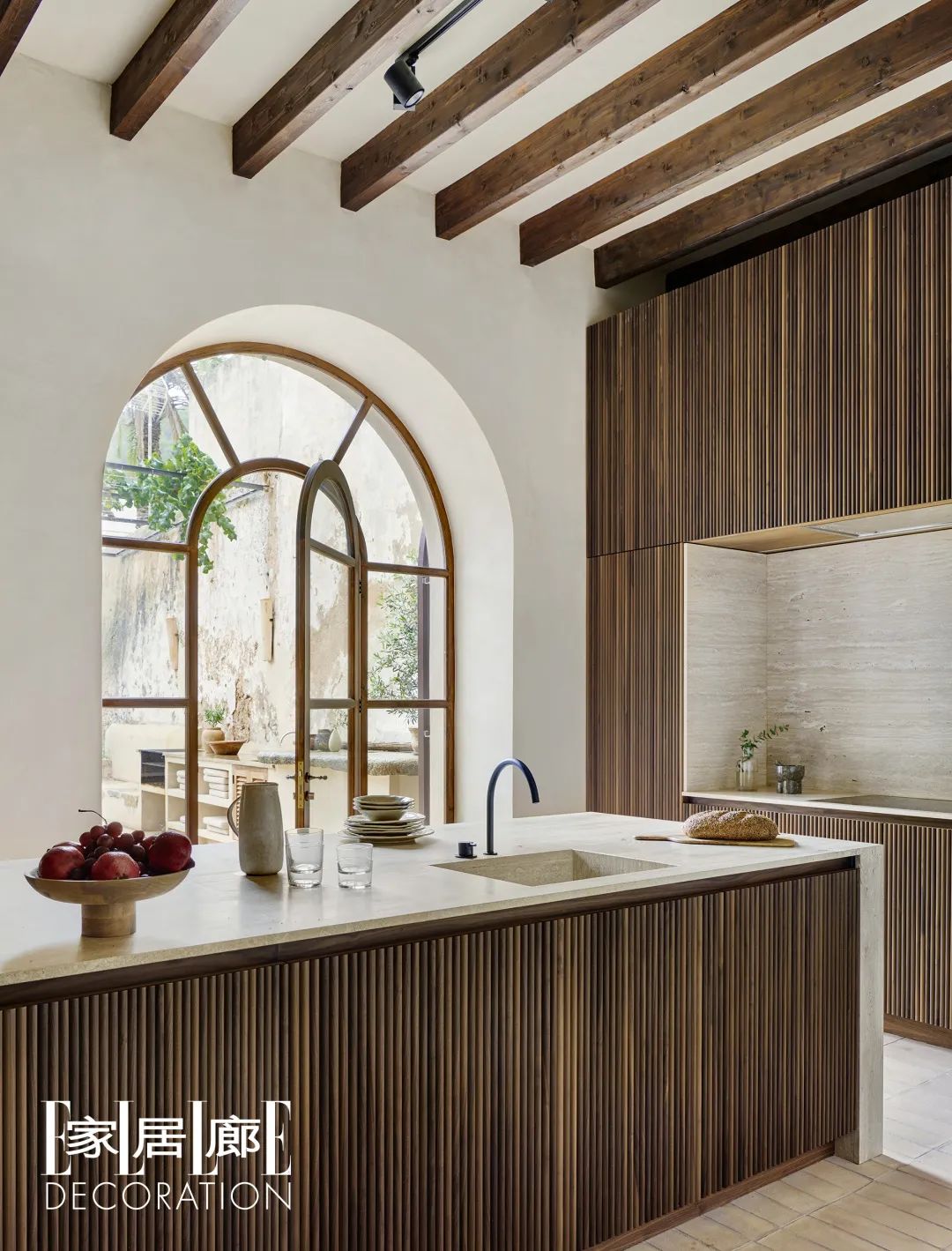 教室外墻布置文化創(chuàng)意_創(chuàng)意美術(shù)漆 外墻工業(yè)_外墻創(chuàng)意畫(huà)