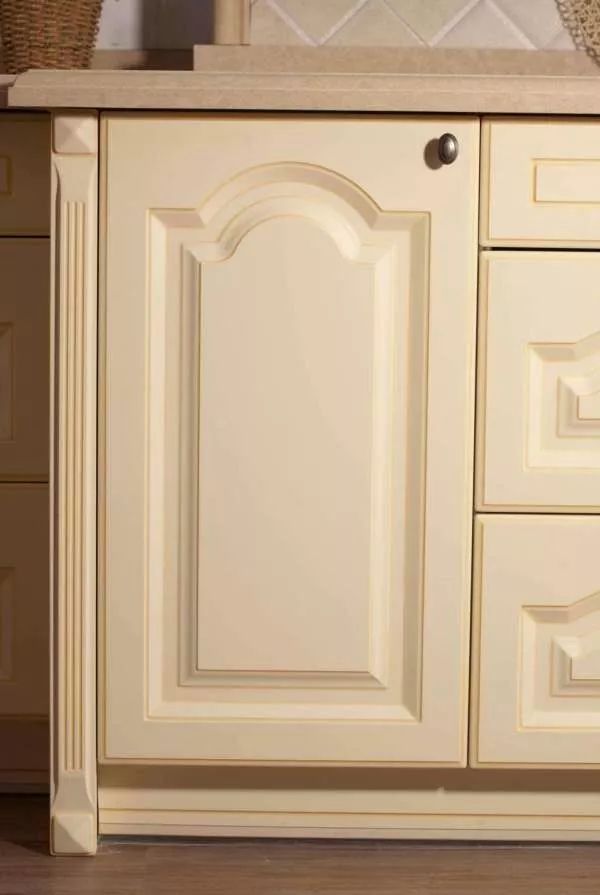 雪弗板做水槽柜好嗎_弗龍板與雪弗板區(qū)別_弗龍板和雪弗板