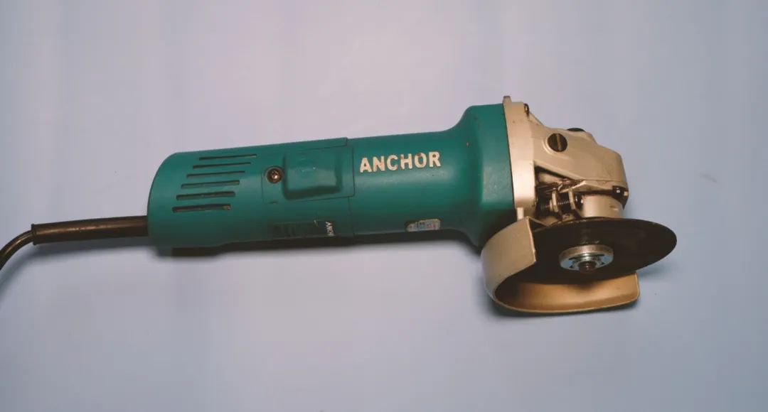 亞克力開槽用什么工具_(dá)墻上開槽用什么工具_(dá)電工開槽工具