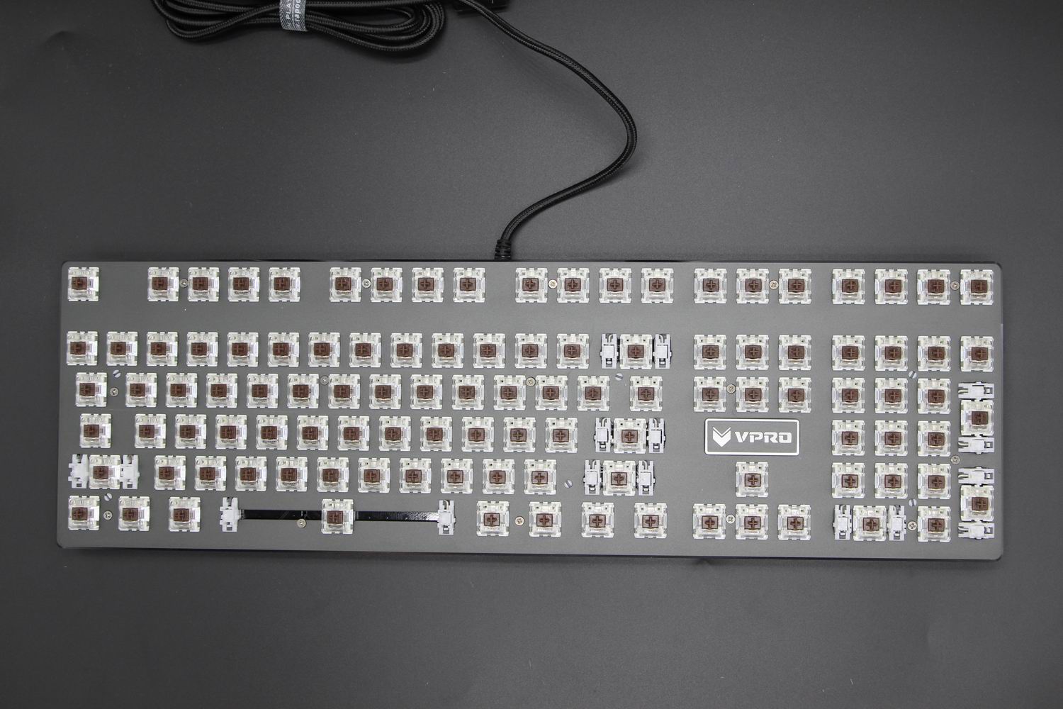 板對(duì)板連接器 固定_不銹鋼發(fā)光字亞克力怎么固定_亞克力板安裝固定