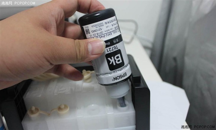 uv卷材機(jī)打印墻紙_東川平板uv機(jī)什么噴頭_uv打印機(jī)噴頭沒(méi)堵但是不出墨