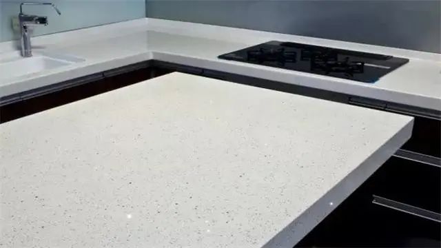 亞克力門板優(yōu)缺點(diǎn)_高光亞克力門板是什么材質(zhì)_亞克力門板廠家