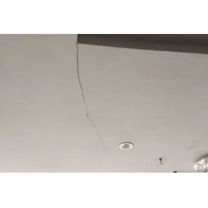 亞克力吊頂怎么吊 吊頂出現(xiàn)裂縫怎么辦？看看老師傅是如何處理的