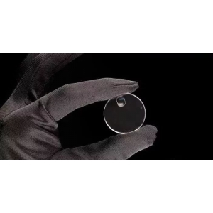 什么是亞克力材質(zhì) 表鏡材質(zhì)中，亞克力、有機玻璃、藍寶石玻璃這三種材質(zhì)的優(yōu)缺點剖析